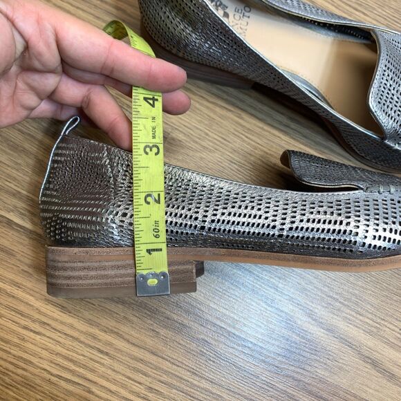 Vince Camuto Kadee Silver  Leather Perforated Slip On Loafer Shoe Size 10 /EU 40 - Picture 10 of 11